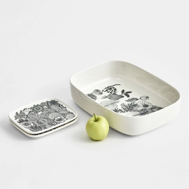 Marimekko Rectangular Serving Dish Veggie Pattern Oiva/Slirtolapuutarha