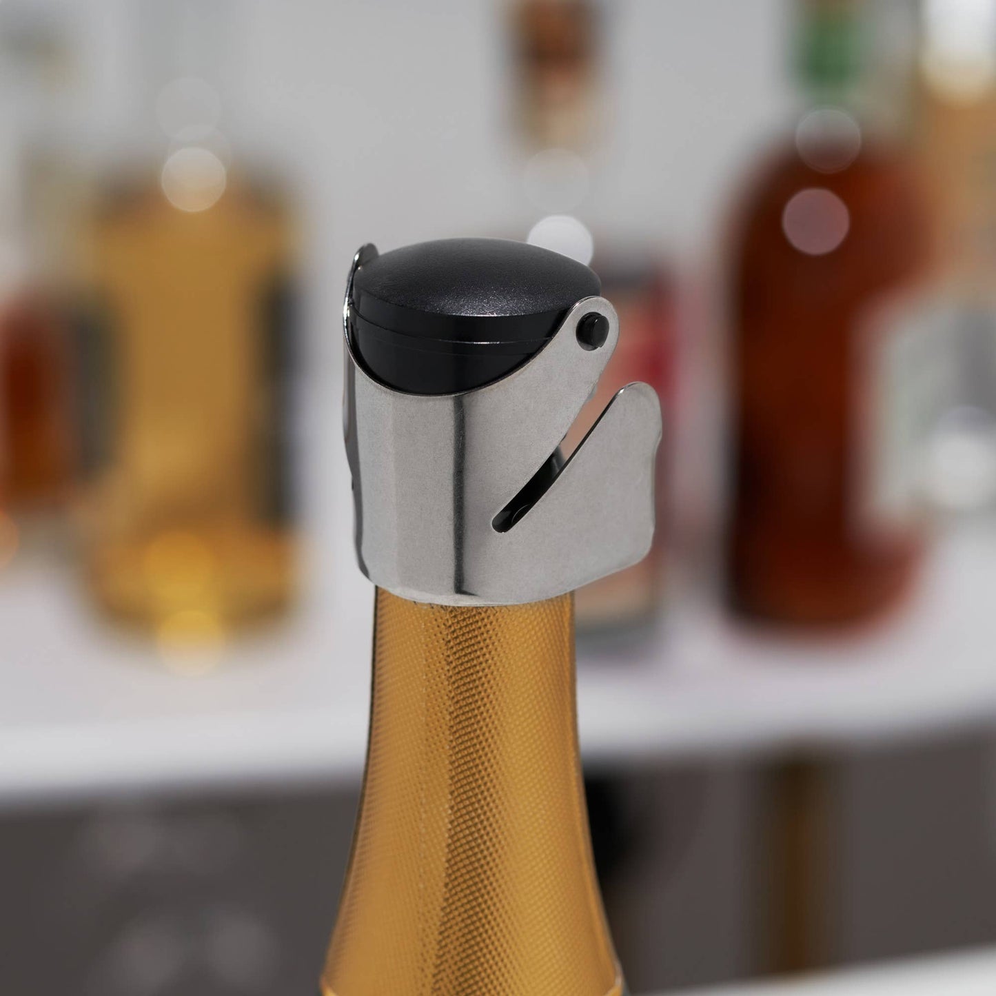 Beret Slip-On Airtight Champagne Bottle Stopper