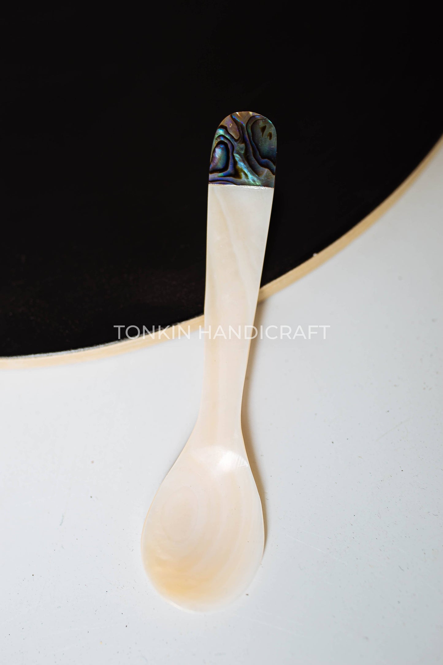BLUM Mother of Pearl Seashell Spoon