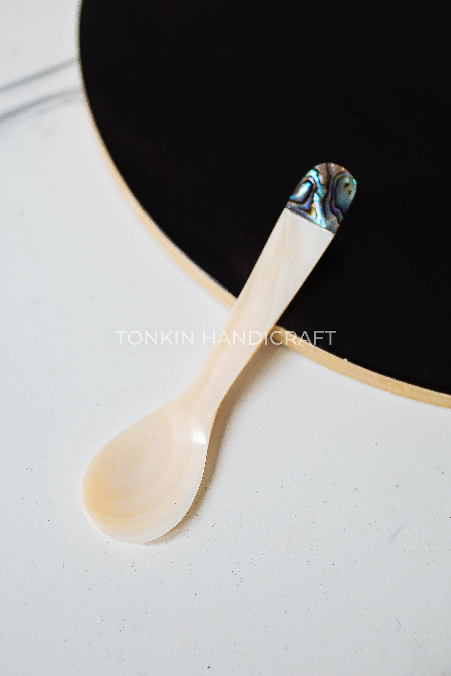 BLUM Mother of Pearl Seashell Spoon