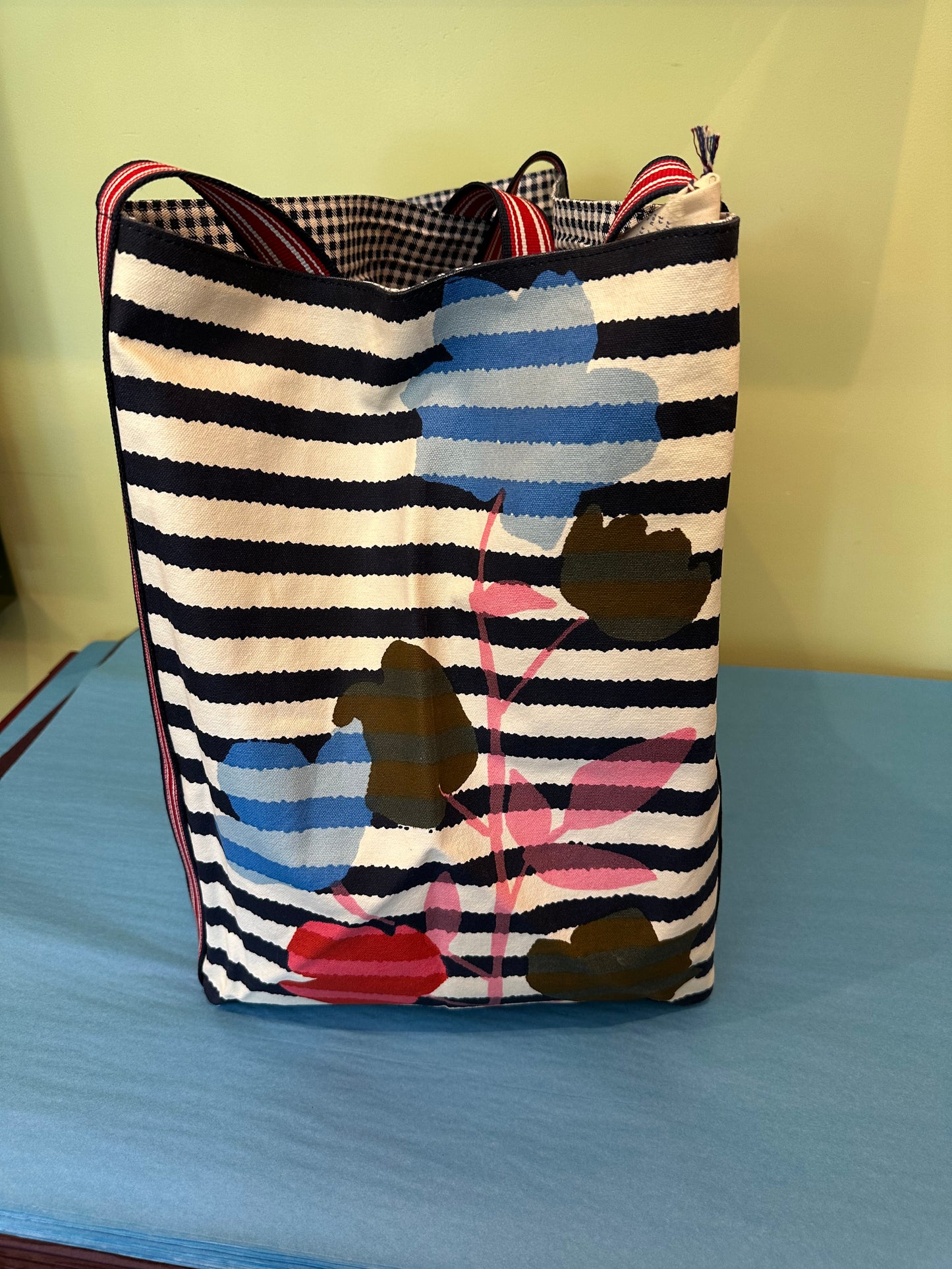 Inoui Editions Carrier Bag