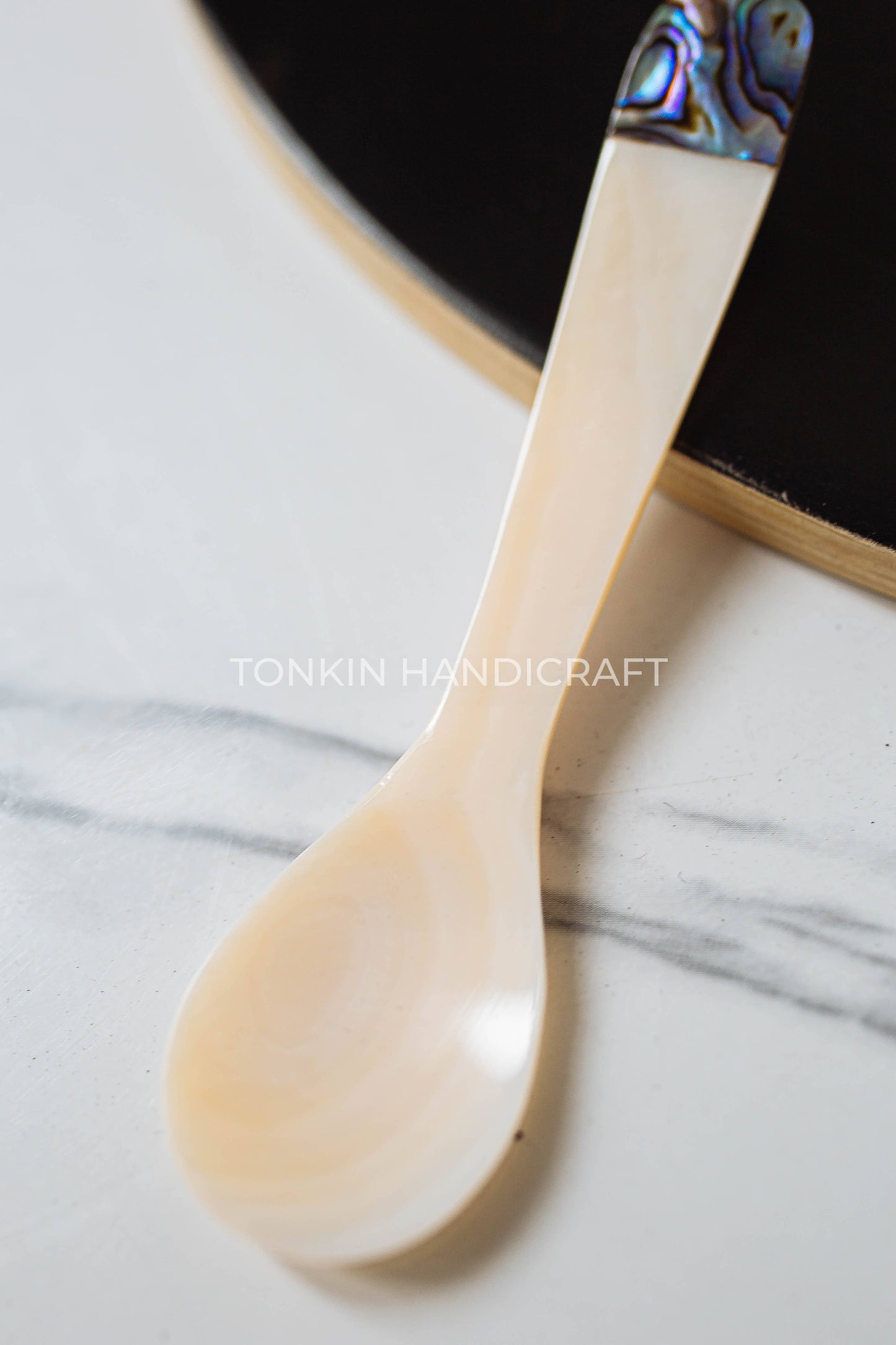 BLUM Mother of Pearl Seashell Spoon