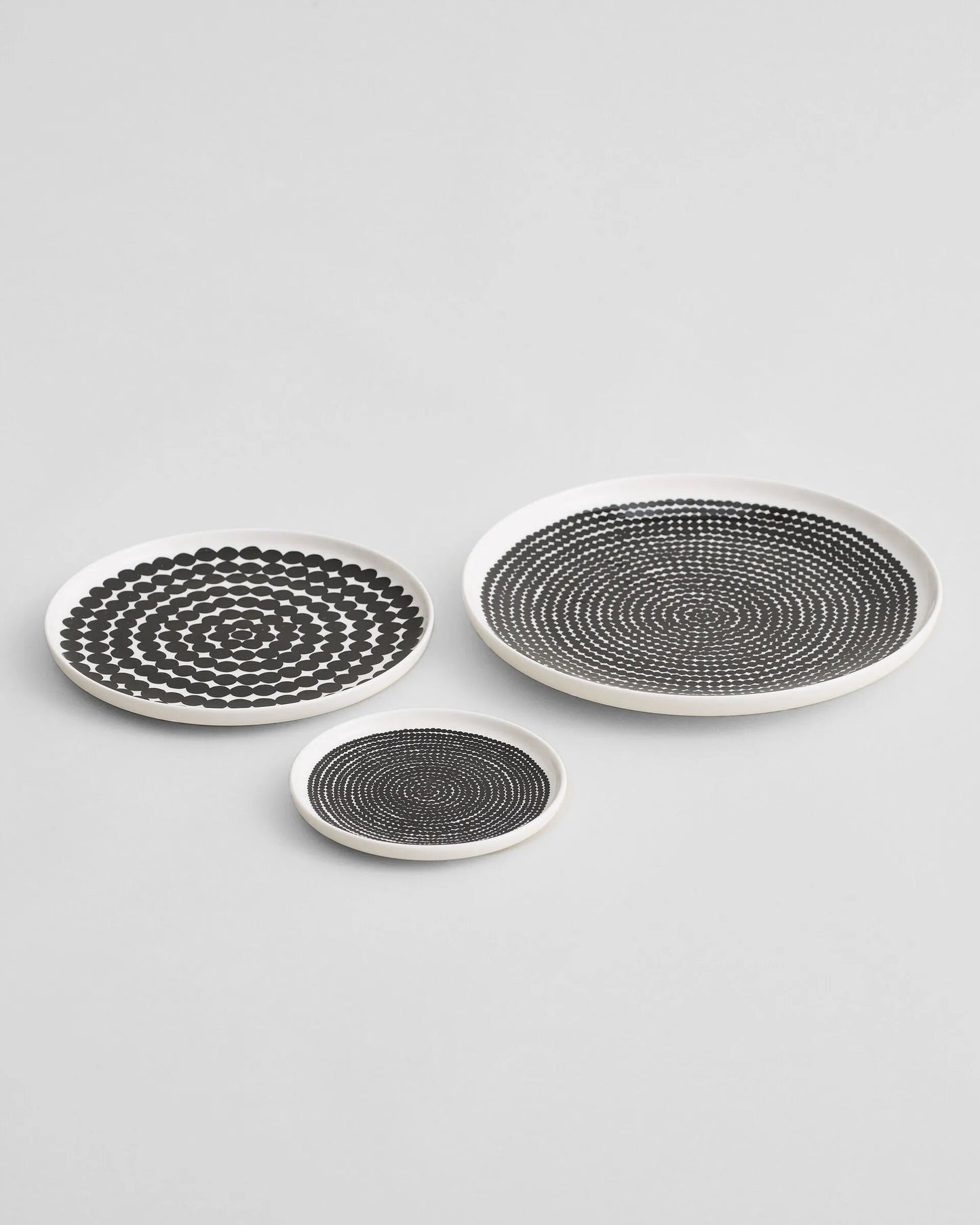Marimekko 8" Plate with Black Dots Rasymatto Pattern