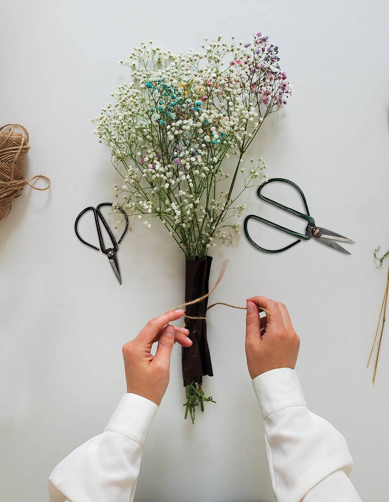 Medium Floral Shears 7" L