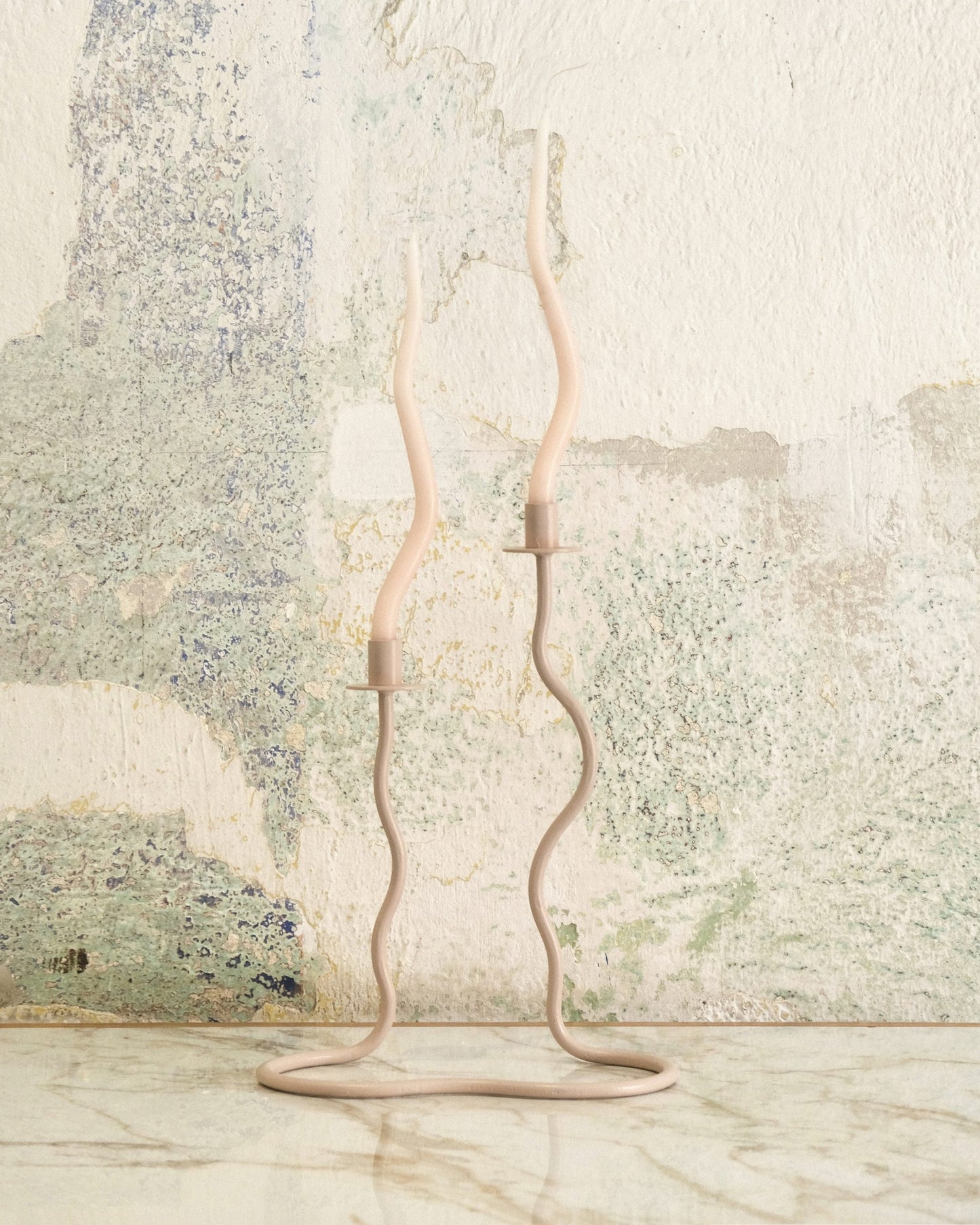 Nada Duele Waves Candle Stick