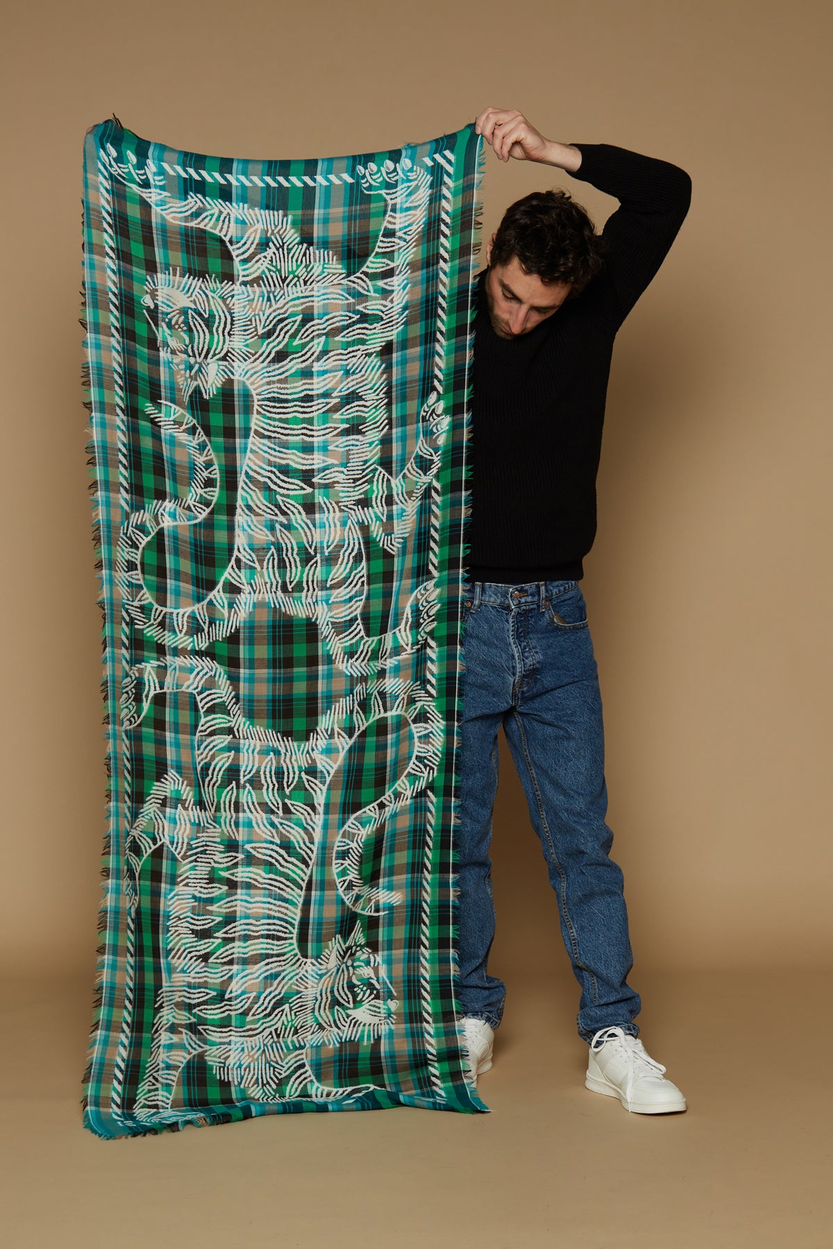 Inoui Editions Scarf Etole 70 3D Mantra GREEN